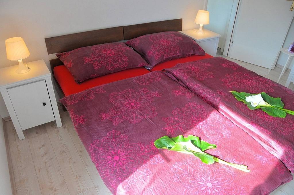 Apartment Stomorska Ngoại thất bức ảnh