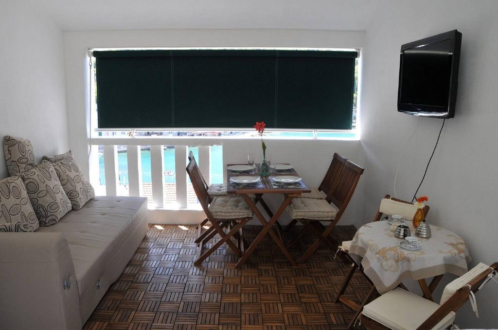 Apartment Stomorska Ngoại thất bức ảnh